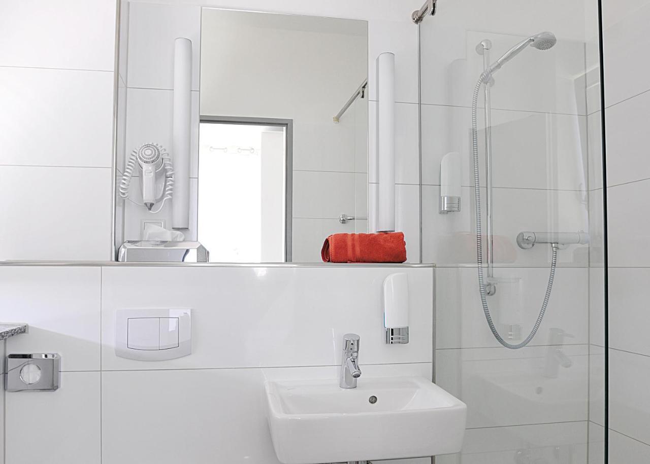 Отель Hostel Koeln Кёльн